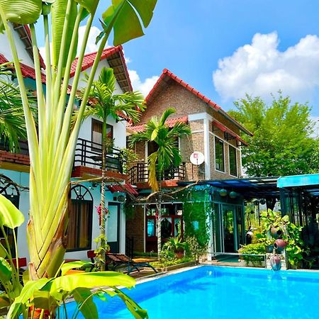 The Pineapple House Bed and Breakfast Νιν Μπιν Εξωτερικό φωτογραφία