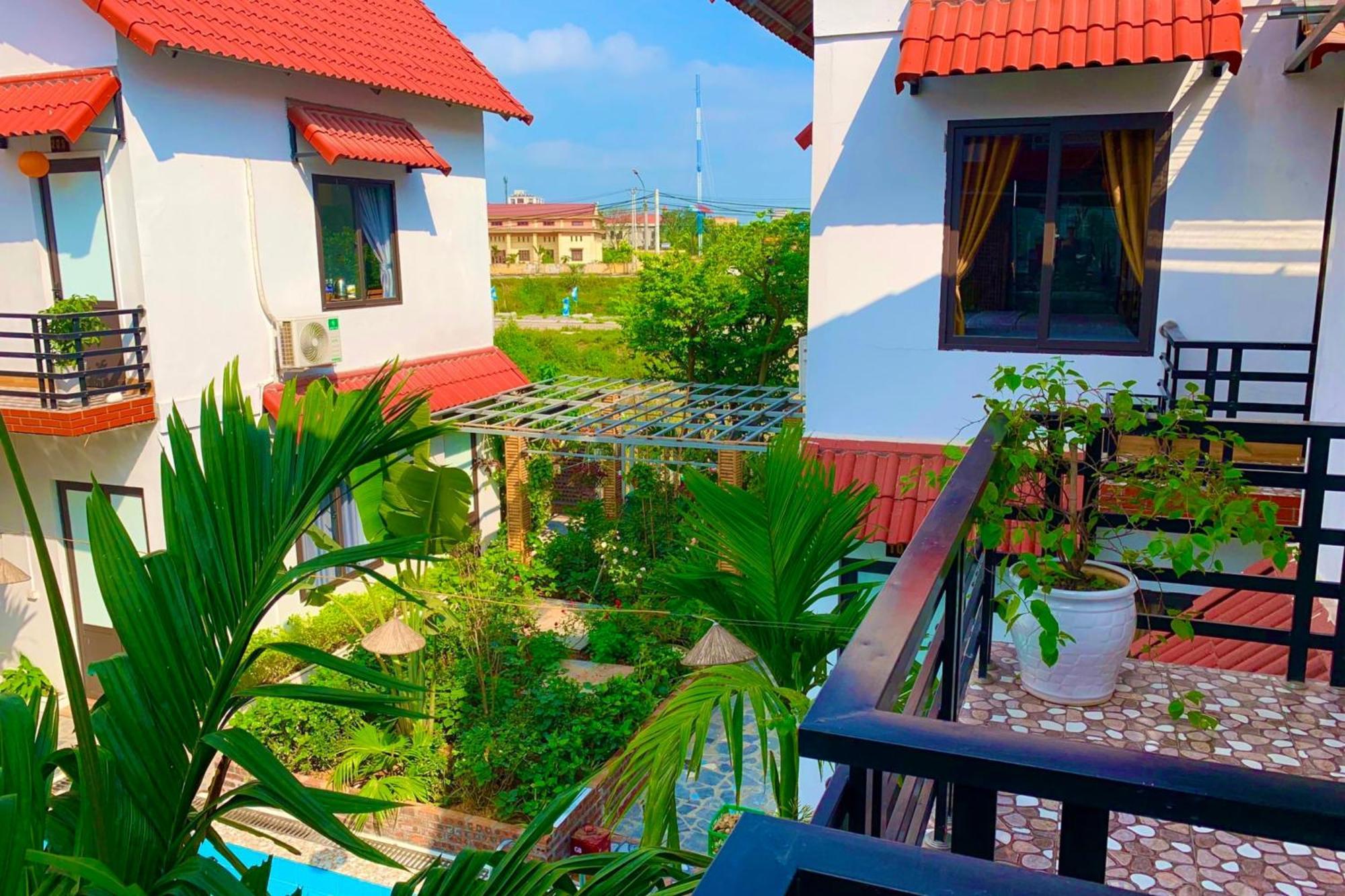 The Pineapple House Bed and Breakfast Νιν Μπιν Εξωτερικό φωτογραφία